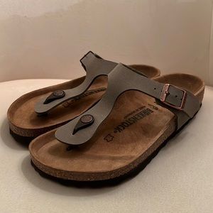 Birkenstock Leather Gizeh Mocha